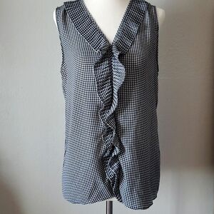 Banana Republic summer blouse houndstooth pattern.